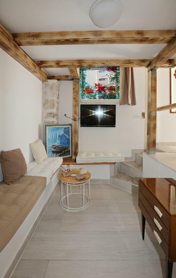 Tomas Art & Tomas Cave Appartement Split